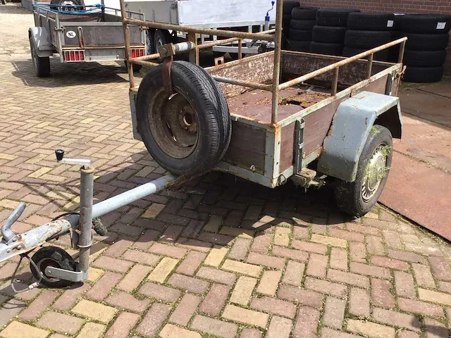 Aanhangwagen - afbeelding 1 van  4