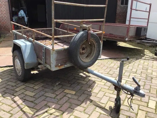 Aanhangwagen - afbeelding 2 van  4