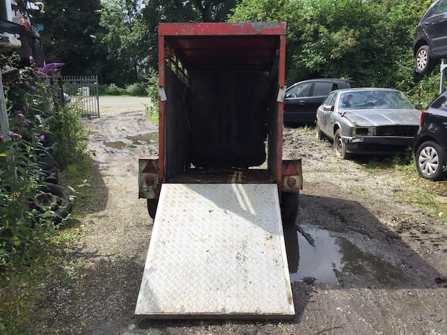 Aanhangwagen - afbeelding 2 van  7
