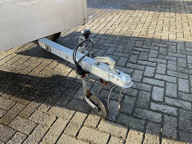 Aanhangwagen - afbeelding 2 van  13