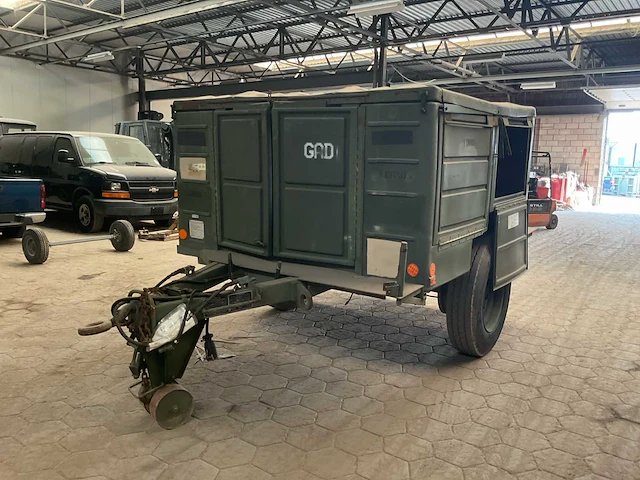 Aanhangwagen - afbeelding 1 van  7