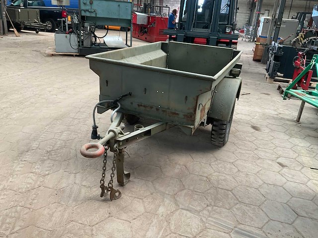 Aanhangwagen - afbeelding 1 van  7