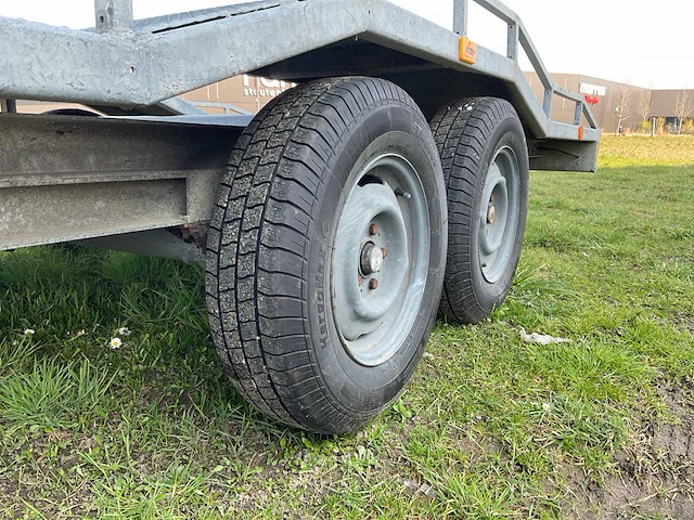Aanhangwagen - afbeelding 2 van  13
