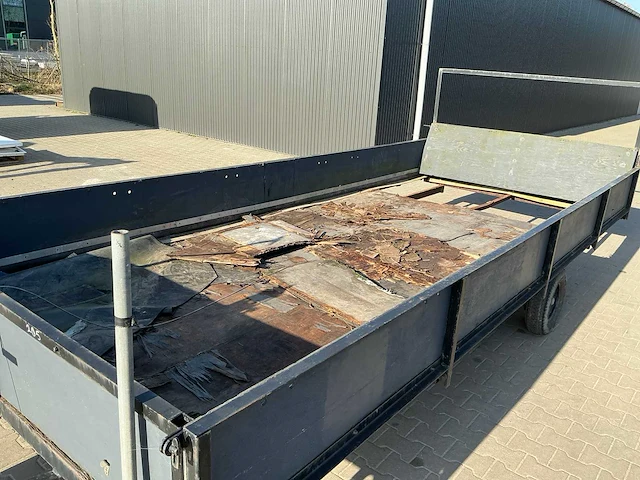 Aanhangwagen - afbeelding 2 van  13