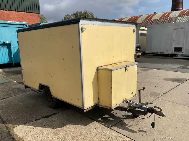 Aanhangwagen - afbeelding 2 van  12