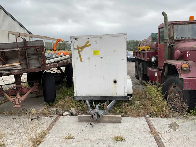 Aanhangwagen - afbeelding 2 van  9