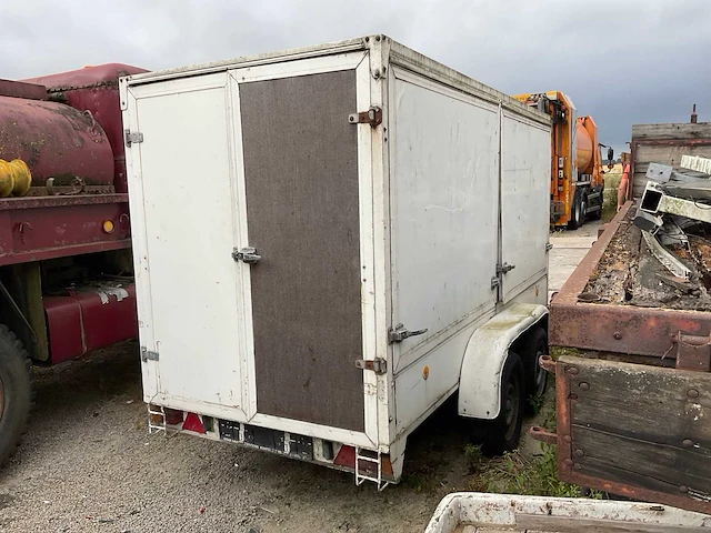 Aanhangwagen - afbeelding 3 van  9