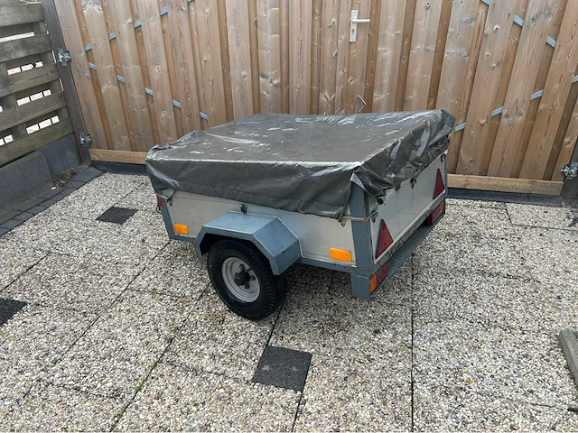 Aanhangwagen - afbeelding 2 van  6