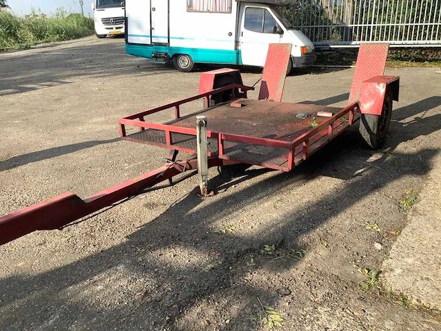 Aanhangwagen - afbeelding 2 van  3