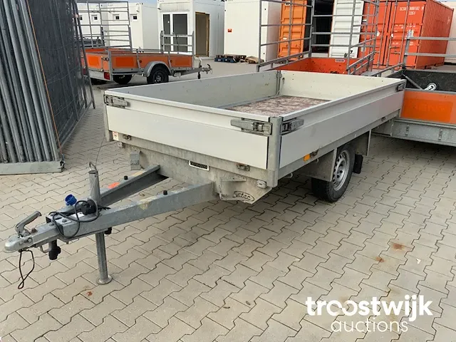 Aanhangwagen - afbeelding 1 van  8