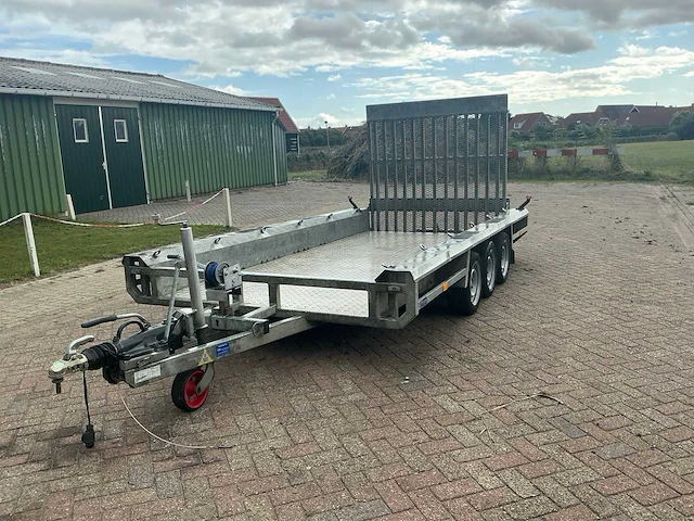 Aanhangwagen - afbeelding 1 van  23
