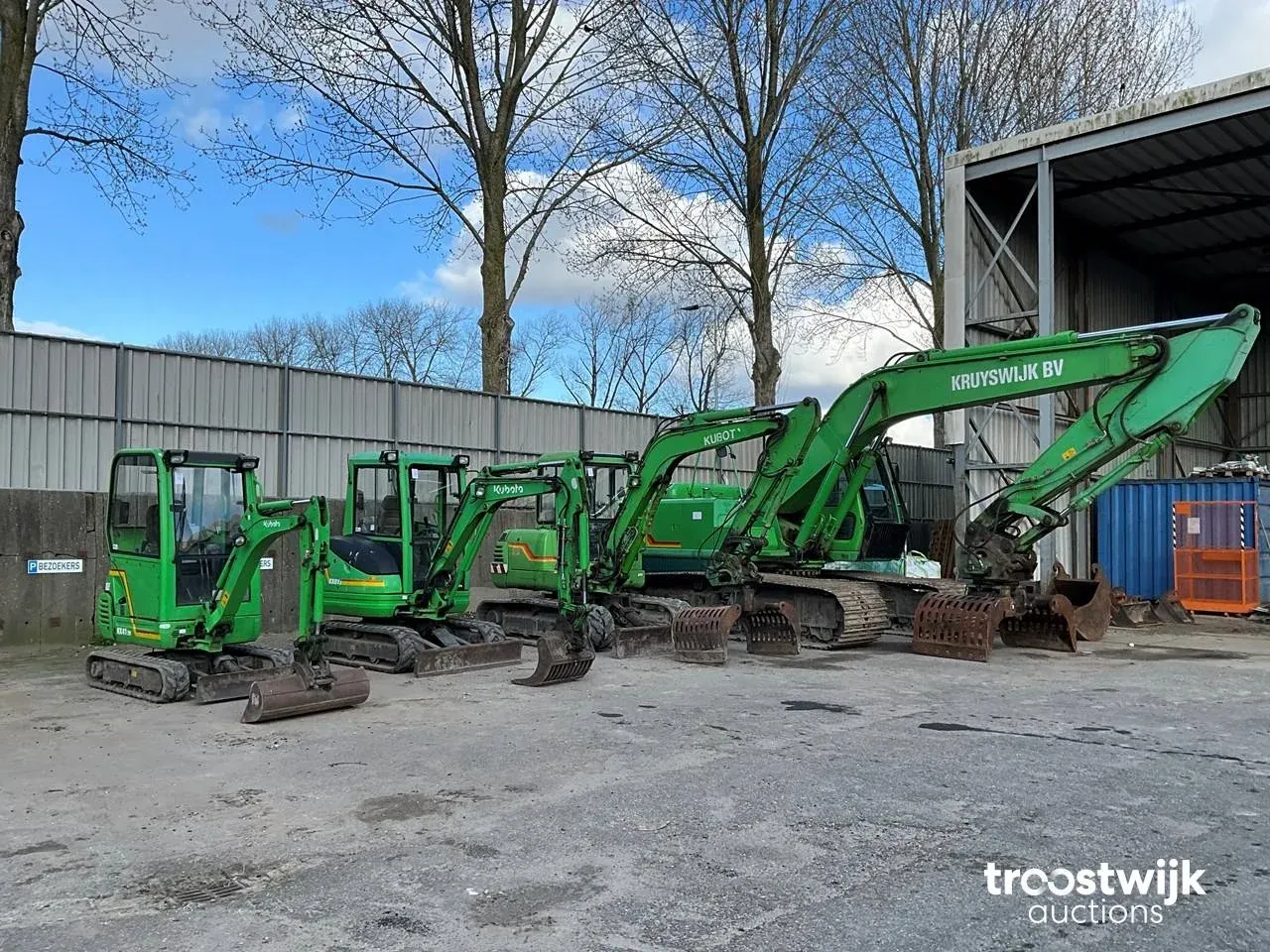 Aannemersmaterialen en grondverzet afkomstig uit faillissement van kruyswijk bv