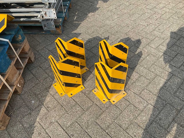 Aanrijbeveiliging (4x) - afbeelding 1 van  3