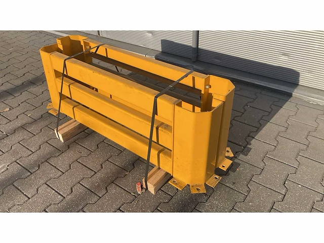 Aanrijdbeveiliging 1150x400mm (2x) - afbeelding 3 van  3