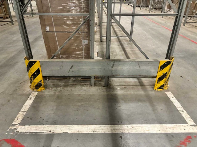 Aanrijdbeveiliging 2250mm (9x) - afbeelding 3 van  3