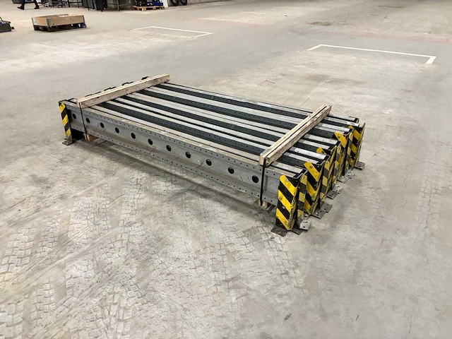 Aanrijdbeveiliging 2500x400mm (10x) - afbeelding 4 van  4