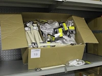 Aanstekerlont en aanstekerlont met veiligheidsbril in doos - afbeelding 2 van  3