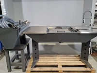 Aanvezeltafel
