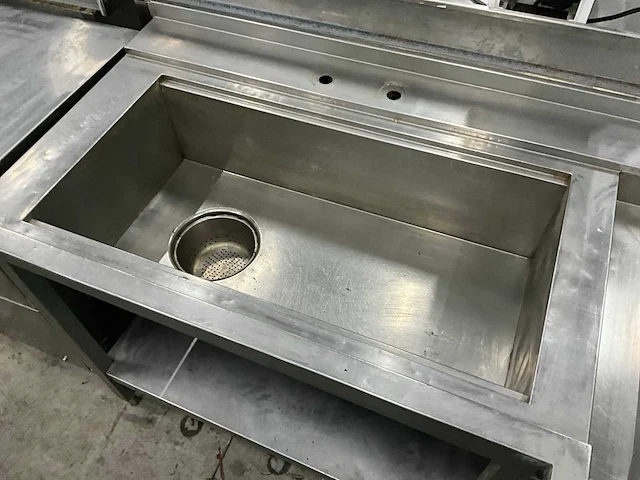 Aanvoertafel hoekmodel - afbeelding 3 van  6