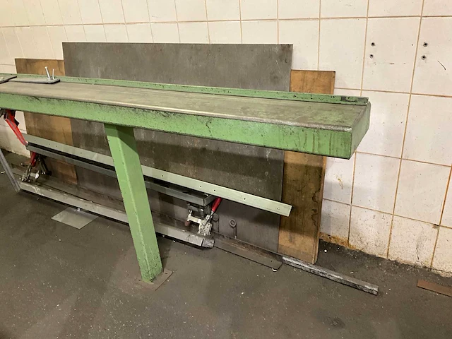 Aanvoertafel met kniptang - afbeelding 4 van  10