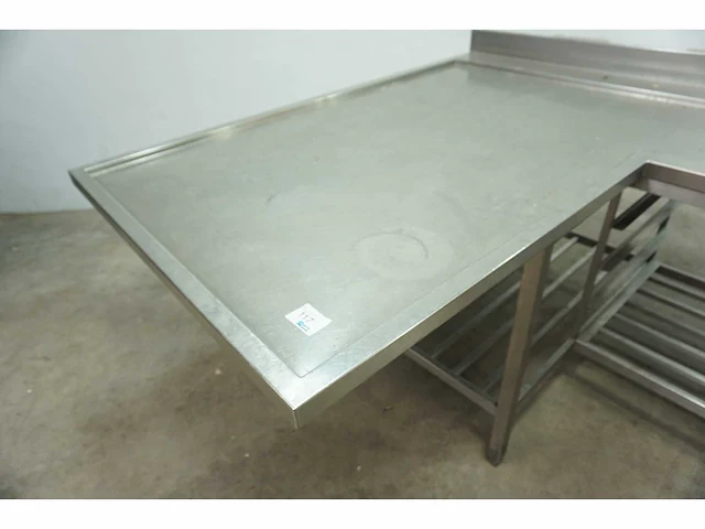 Aanvoertafel met spoelbak - afbeelding 4 van  4