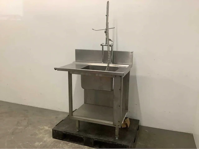 Aanvoertafel met spoelkraan - afbeelding 1 van  5