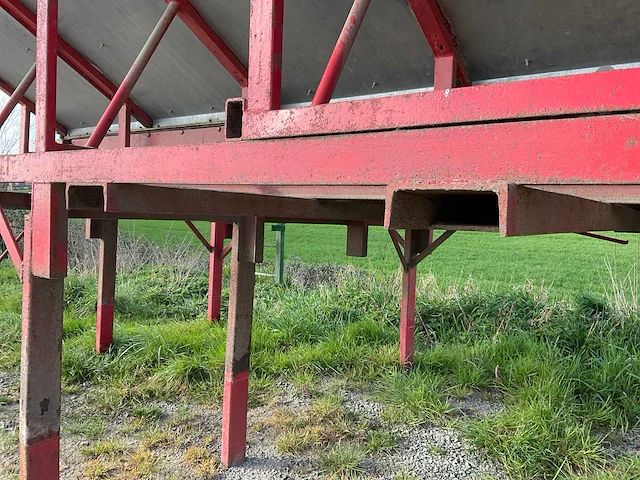 Aardappel onderlosbunker met kistenkantelaar - afbeelding 5 van  24