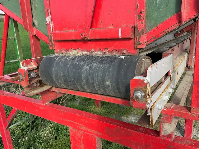 Aardappel onderlosbunker met kistenkantelaar - afbeelding 6 van  24