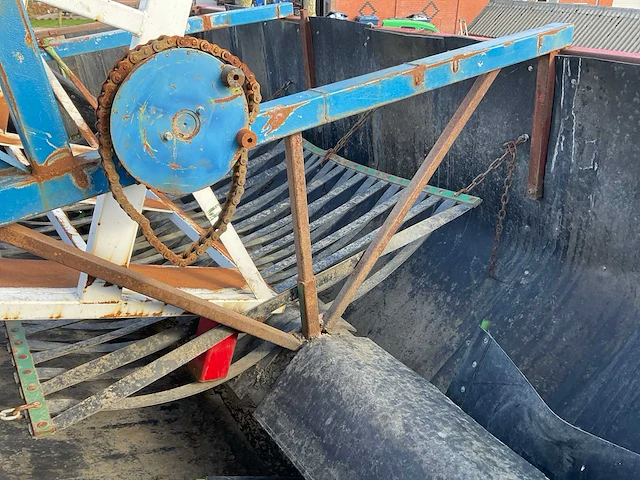 Aardappel onderlosbunker met kistenkantelaar - afbeelding 11 van  24