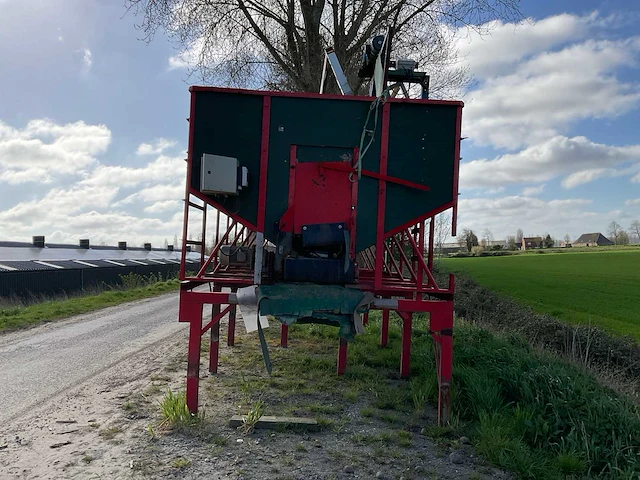 Aardappel onderlosbunker met kistenkantelaar - afbeelding 19 van  24