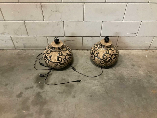 Aardewerk lampen (2x) - afbeelding 1 van  2