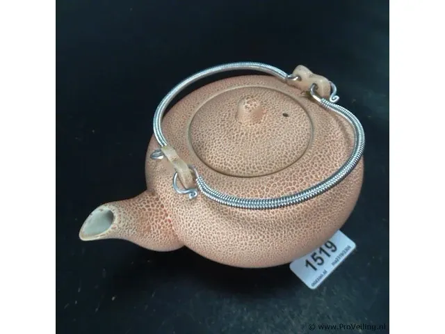Aardewerk theepot - afbeelding 3 van  5