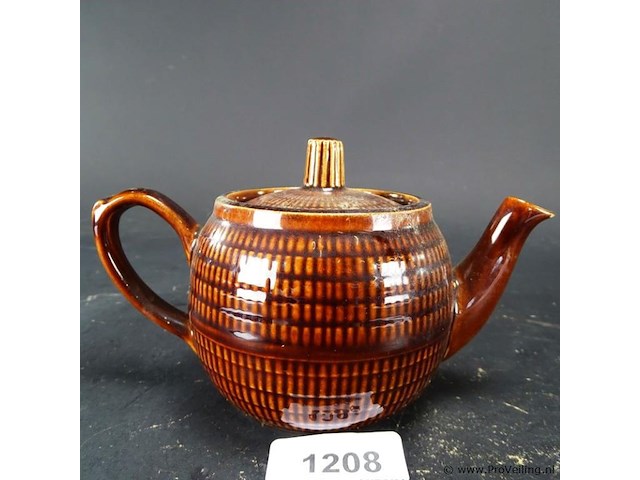 Aardewerk theepot - afbeelding 1 van  5
