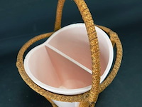 Aardewerk vakvaas in rieten draagmontuur - afbeelding 3 van  5