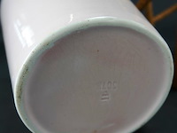 Aardewerk vakvaas in rieten draagmontuur - afbeelding 5 van  5