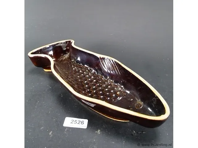 Aardewerk vis terrine - afbeelding 1 van  5