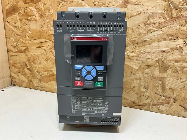 Abb 1sfa898105r7000 softstarter voedingsspanning 100-250v 22kw/400v 45a - afbeelding 10 van  11