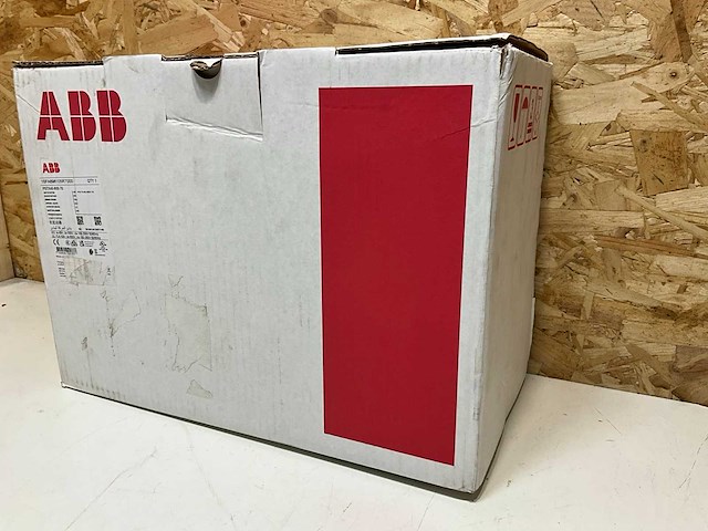 Abb 1sfa898105r7000 softstarter voedingsspanning 100-250v 22kw/400v 45a - afbeelding 11 van  11