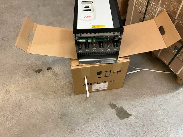Abb dct880-w03-0160 04xa thyristor-vermogensregelaar - afbeelding 2 van  7