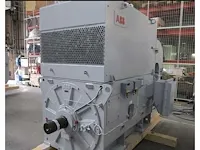 Abb elektromotor 1968 kw met frequentieregelaar 2050kw en luchtkoeler