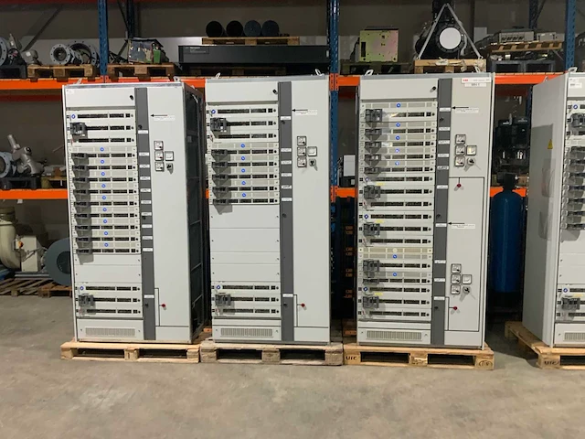 Abb mns hoofdschakelkast (3x) - afbeelding 1 van  13