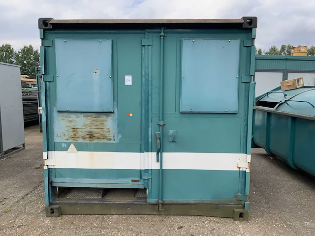 Abb robot in opslagcontainer - afbeelding 3 van  17