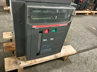 Abb sace emax e3 circuit breaker - afbeelding 2 van  4