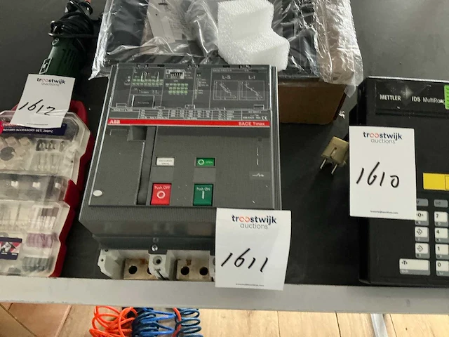 Abb sace tmax t7d1250pv vermogenschakelaar - afbeelding 1 van  5