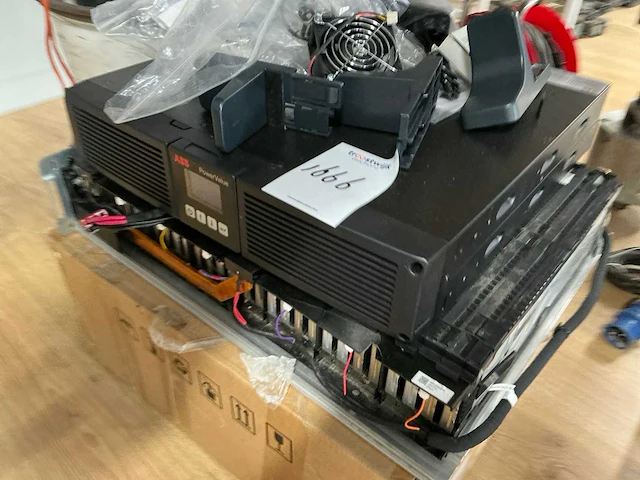 Abb ups 19” - afbeelding 3 van  3