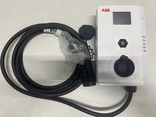 Abb wallbox / laadpaal - terra ac wall t2 3f 32a 4g met laadkabel 5 meter - afbeelding 2 van  6