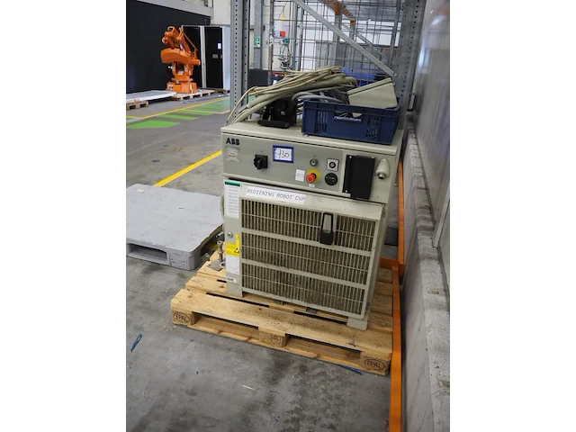 Abb - afbeelding 2 van  17