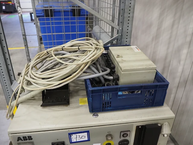 Abb - afbeelding 9 van  17