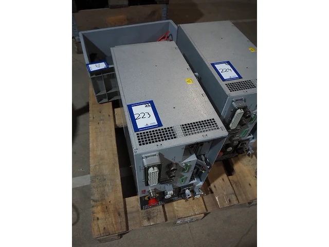 Abb - afbeelding 7 van  9