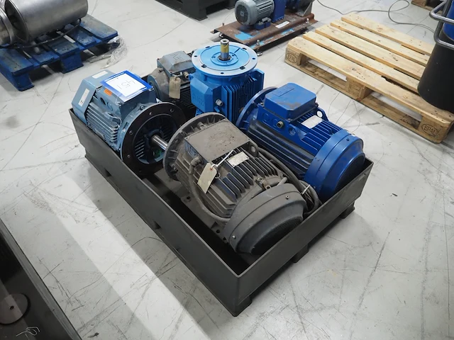 Abb - afbeelding 8 van  14